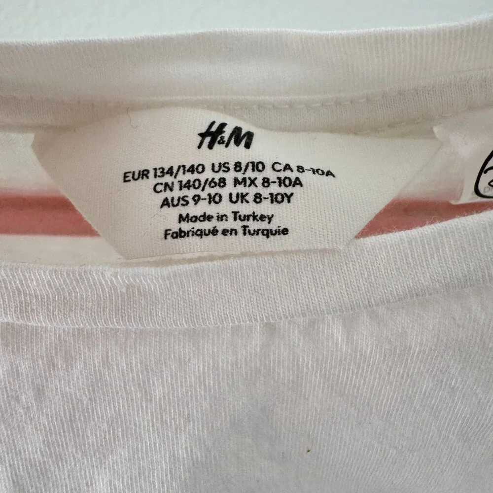 H&M Minnie T-Shirt Size 8/10 Fits‎ 8 Worn Once